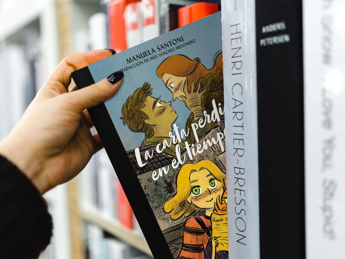 Proyecto de diseño editorial y maquetación de libros para editorial, desarrollado desde Almería (España) y Santiago de Chile